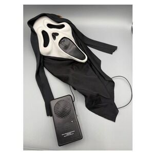 Ghostface Scream Voice Changer Mask Fun‎ World 15060REX04 Halloween Costume 2015